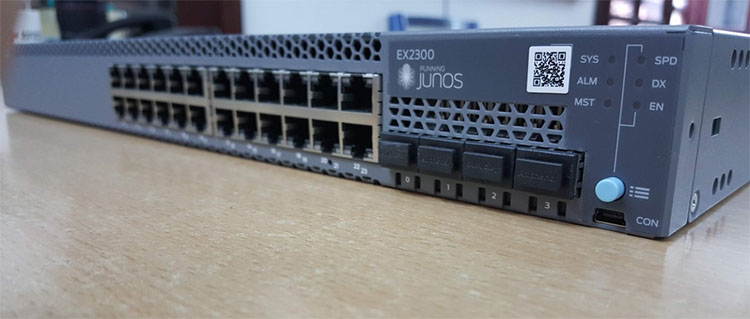 Juniper EX2300 - Switch Juniper EX2300