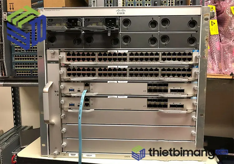 Cisco C9407R Cisco C9407R - Cisco Switch C9407R Catalyst 9400 Series 7 slot chassis