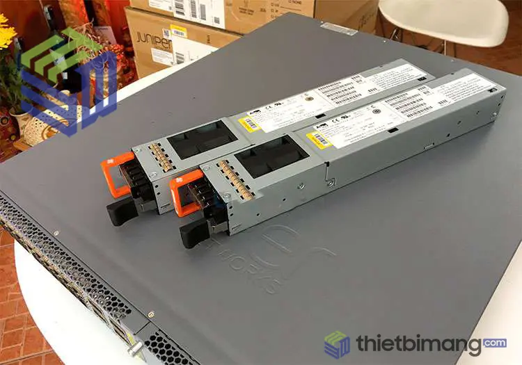 Juniper EX4600-40F-DC-AFO - Juniper EX4600-40F-DC-AFO những đặc điểm nổi bật