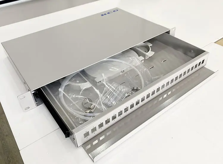 Hộp ODF 24FO đầy đủ phụ kiện hãng KCO