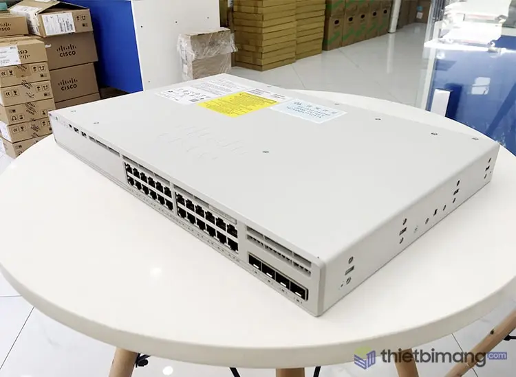 Cisco C9200L-24T-4G-E chính hãng