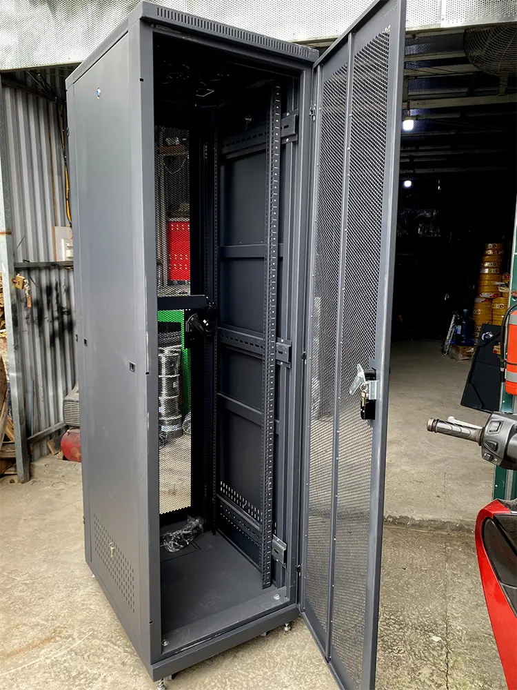 Tủ rack 42u sâu D600, tủ rack Server chuyên dụng Tủ rack 42u sâu D600, tủ rack Server chuyên dụng