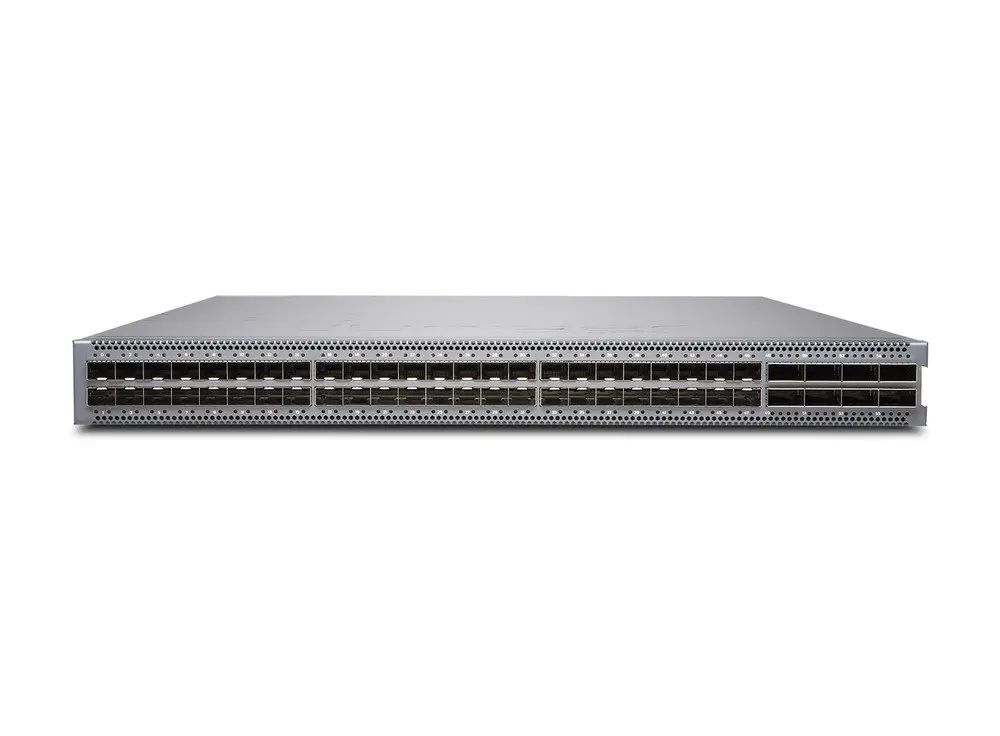 Switch Juniper EX4650-48Y-AFO 48 cổng 25G SFP28 dung lượng 2 Tbps trong phòng máy