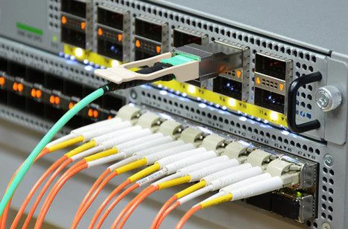 Đọc đèn led kết nối của switch cisco catalyst 2960X, 2960L