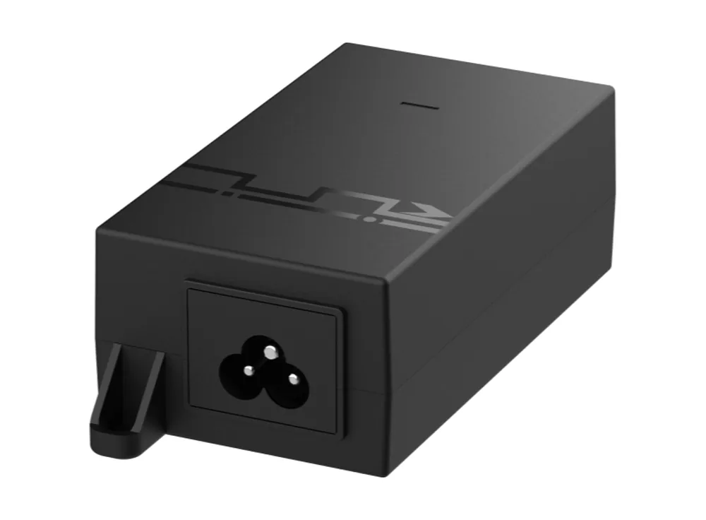 RG-POE-AF15 nhìn từ phía sau, ảnh hãng