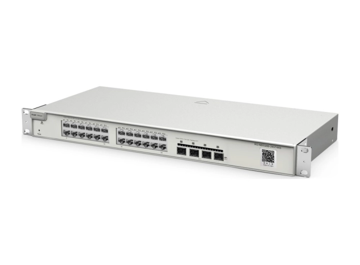 RG-NBS3200-24GT4XS nhìn từ góc bên trái
